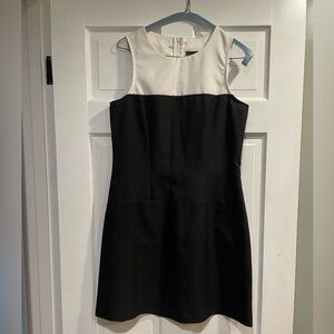 Women’s Vintage Metropolitan Dress in Black and White.  Size Medium